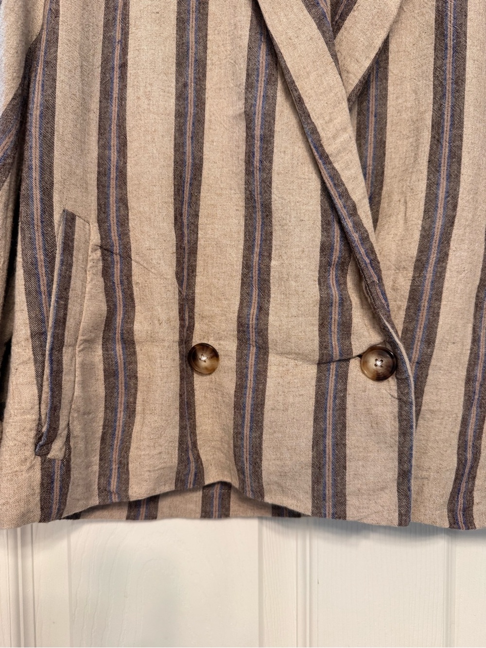 Z Supply Neutral Striped Linen-Blend blazer - Picture 7 of 12